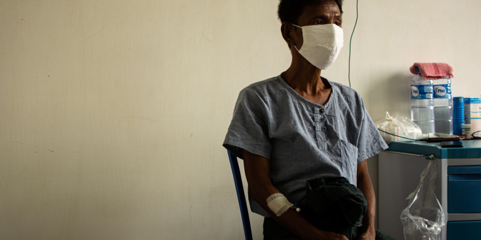 緬甸一名長期接受抗藥性結核病DRTB治療的患者。攝於2023年3月3日。©MSF
