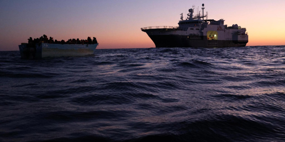 無國界醫生救生艇GeoBarents在地中海海域上救援了134名難民，其中多為婦女與幼童。攝於2024年2月5日。©MSF/Mohamad Cheblak
