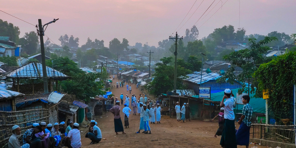 孟加拉科克斯巴扎爾(Cox's Bazar)難民營,2023 年 10 月。© Ro Yassin Abdumonab