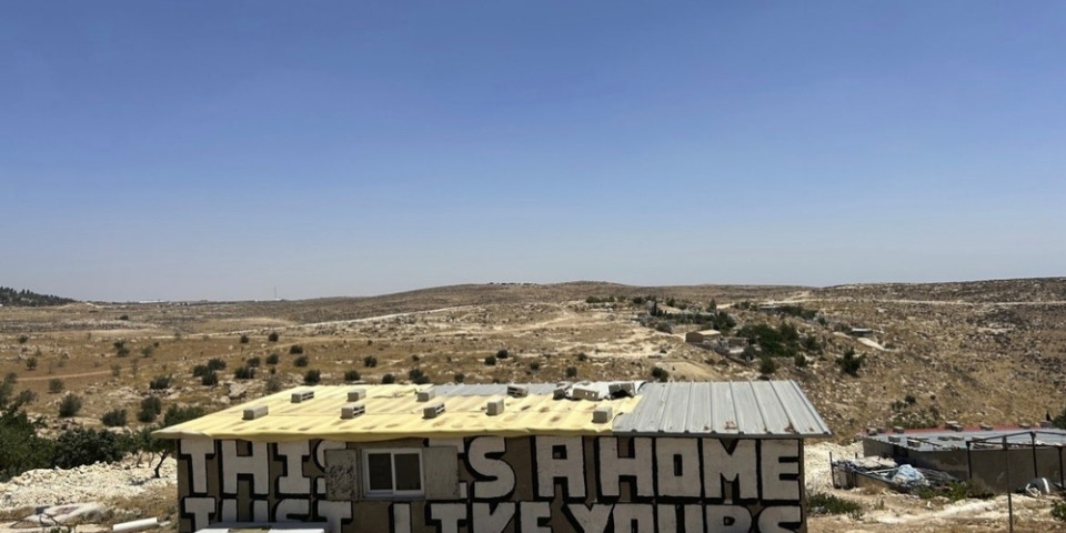 無國界醫生於 2024 年在哈萊特阿塔巴拍攝的一處房屋，現已被以色列軍隊徹底摧毀。©MSF