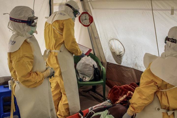 攝於伊波拉治療中心。©Carl Theunis/MSF