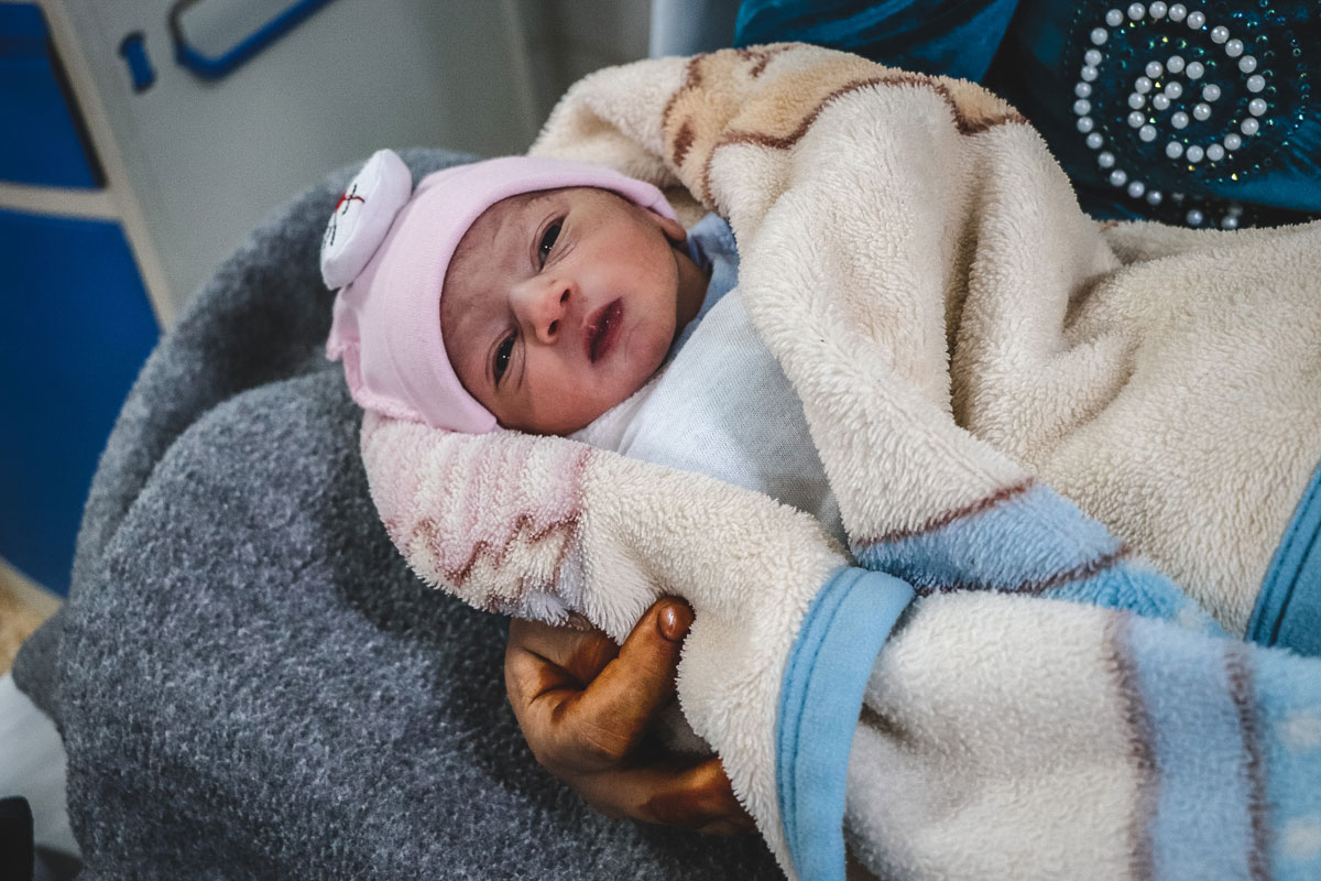 MSB118975-iraq-mosul-al-amal-baby.jpg