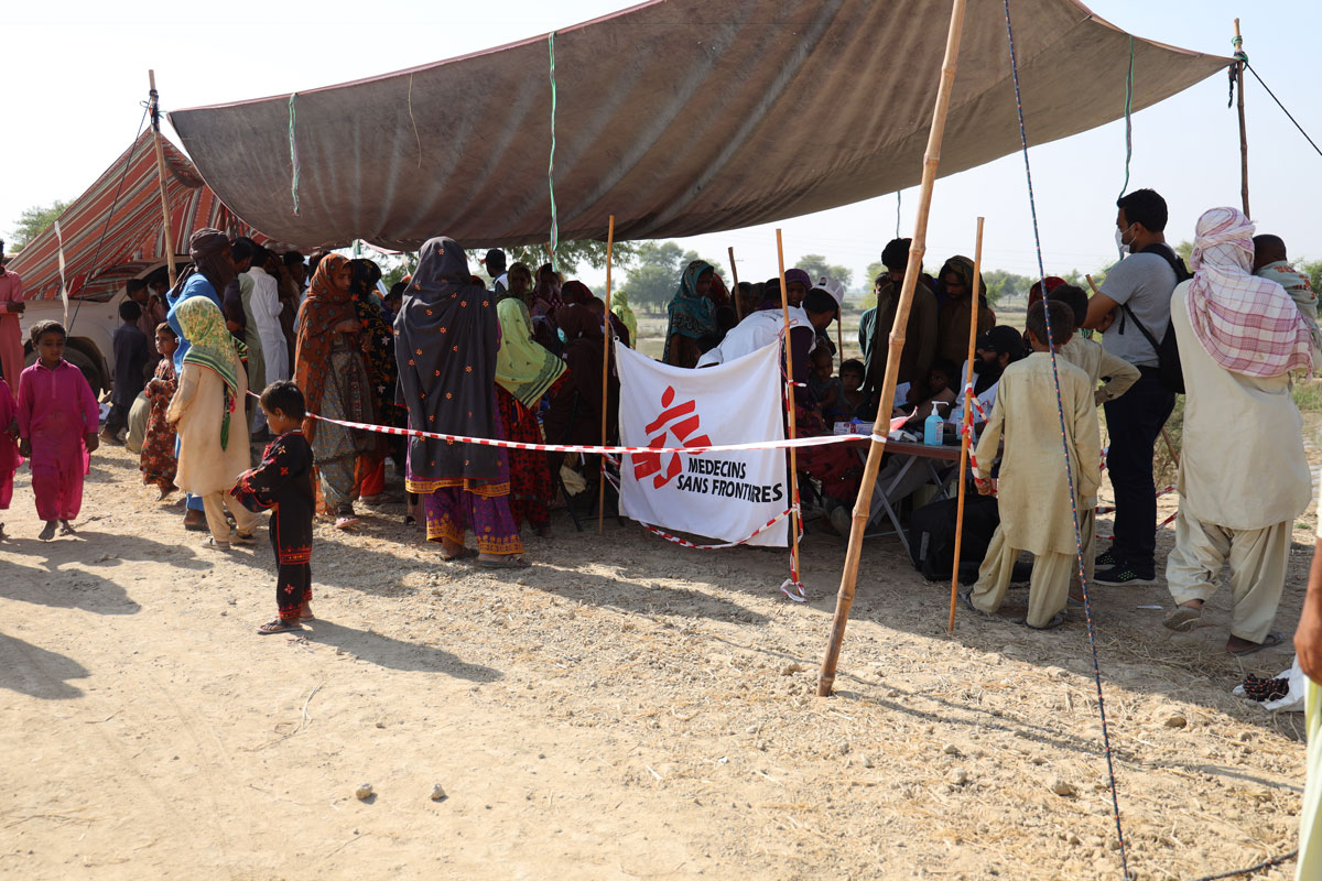 MSB144365-pakistan-Eas-Balochistan-mobile-clinic.jpg