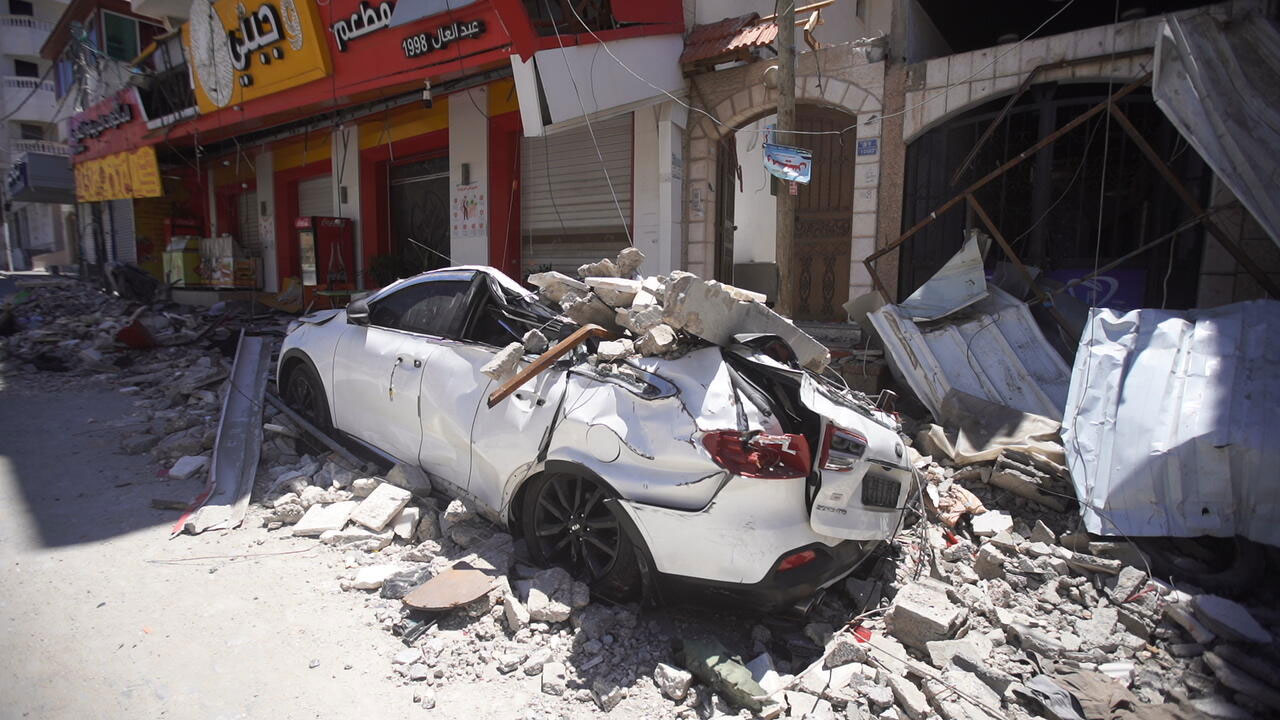 gaza-city-broken-car.jpg