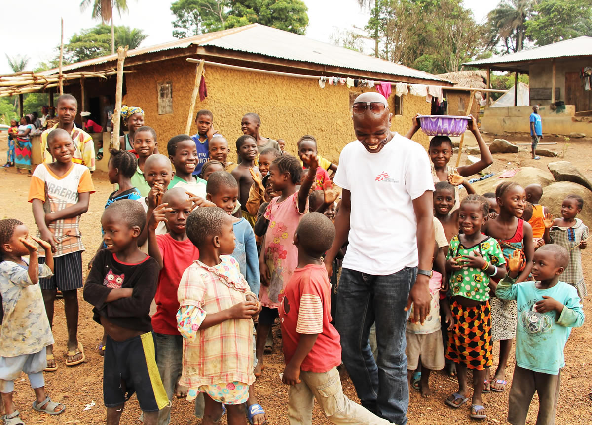 sierra-leone-health-promoter-tamba-children-warm-welcome.jpg