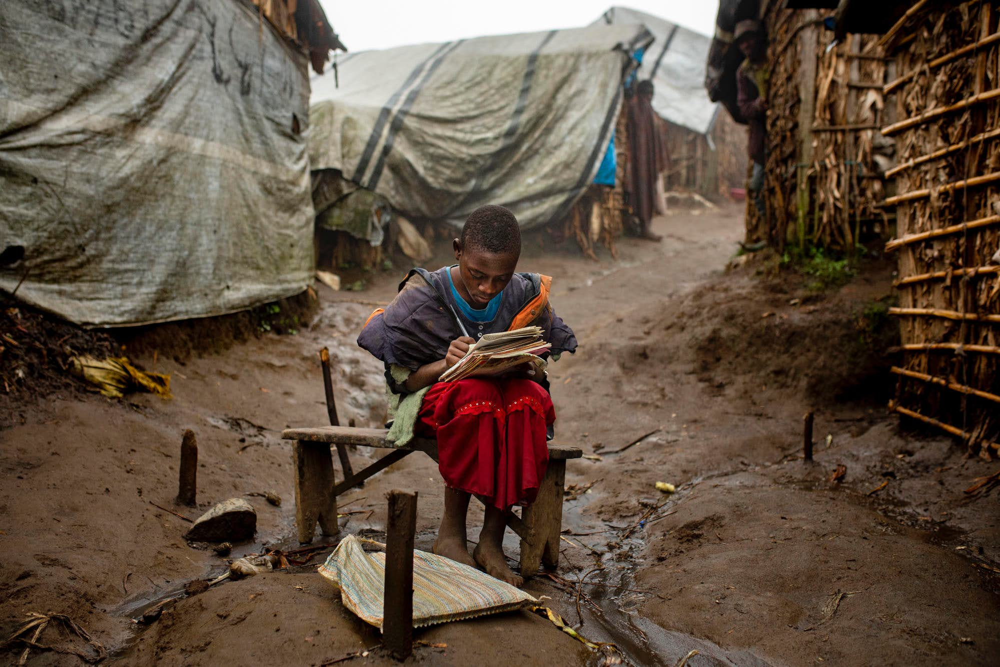 year-2019-10-DRC-displaced-camp-girl.jpg